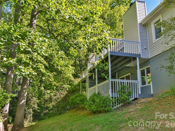 63 Hollybrook Drive, Asheville, NC 28803