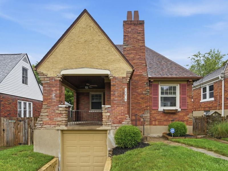 2216 Glenside Avenue, Norwood, OH 45212 Photo 1