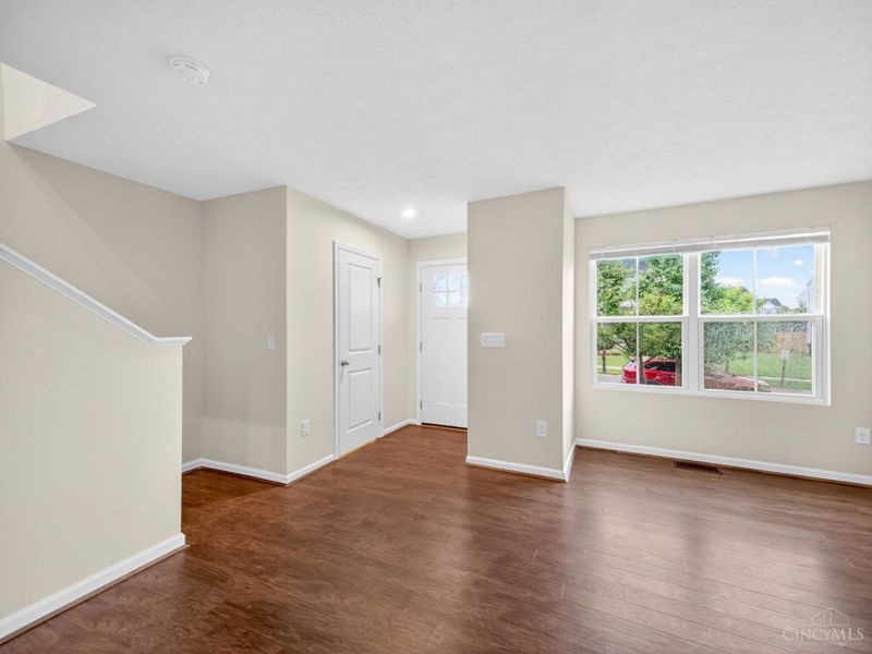 5752 Tonya Marie Court, Morrow, OH 45152 Photo 2