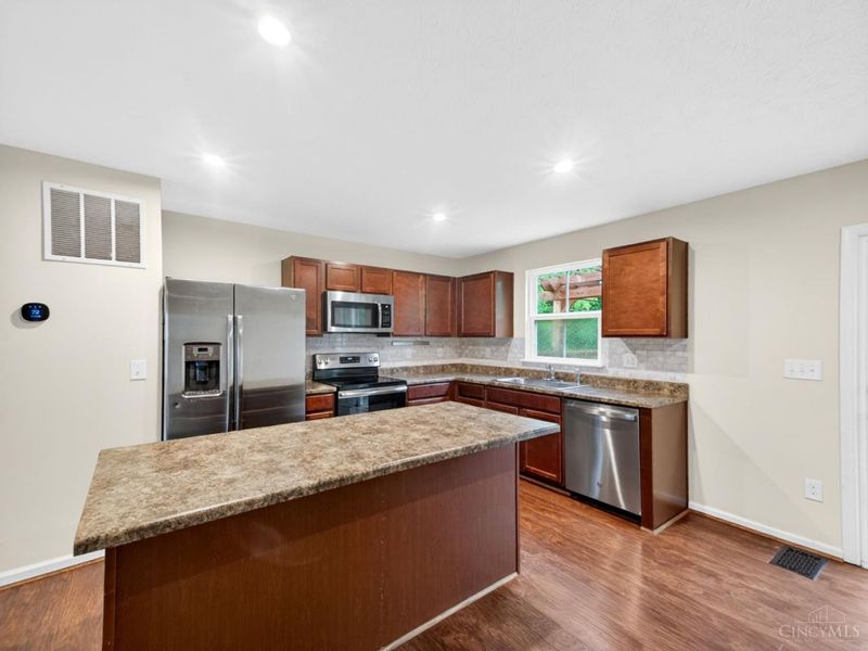 5752 Tonya Marie Court, Morrow, OH 45152 Photo 6