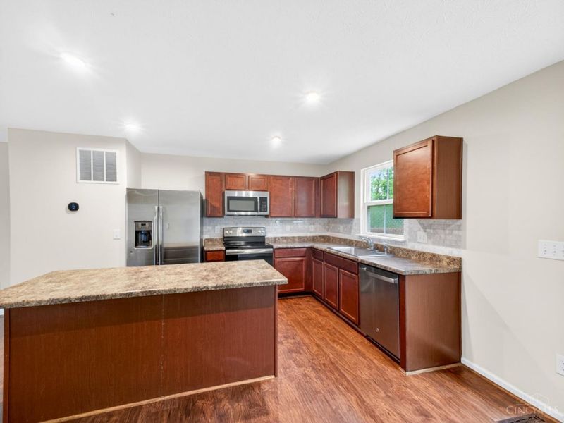 5752 Tonya Marie Court, Morrow, OH 45152 Photo 7
