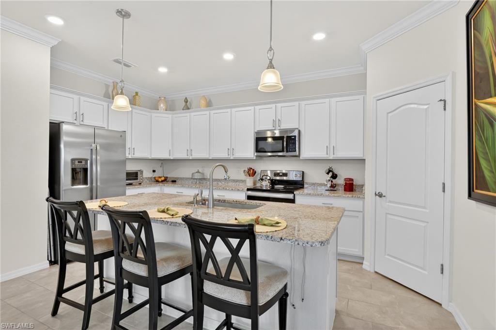 4386 Bluegrass Dr , Fort Myers, FL 33916 Photo