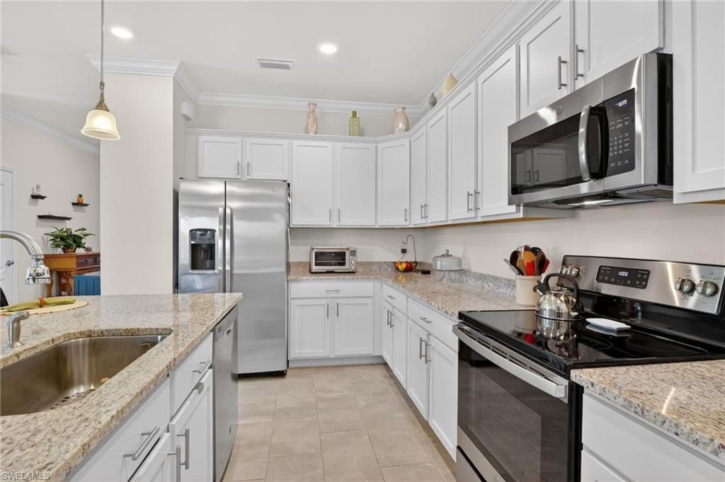 4386 Bluegrass Dr , Fort Myers, FL 33916 Photo
