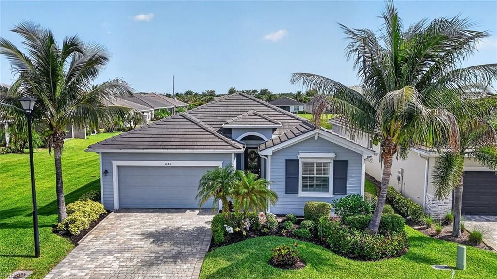 4386 Bluegrass Dr , Fort Myers, FL 33916 Photo