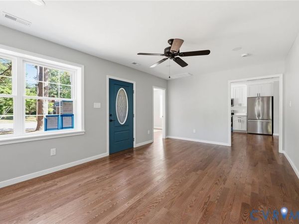 3008 W Broadway , Hopewell, VA 23860