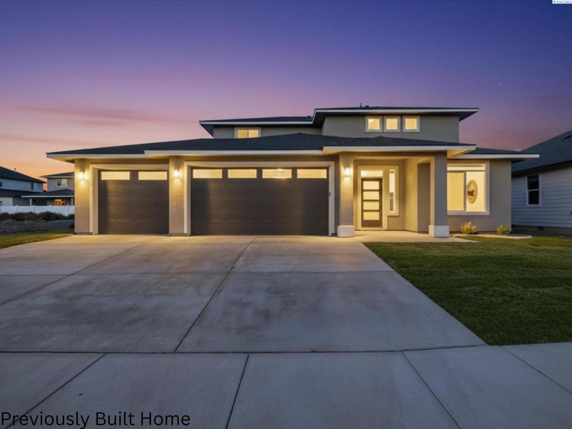 8809 Silver Mound Dr, Pasco, WA 99301 Main Photo