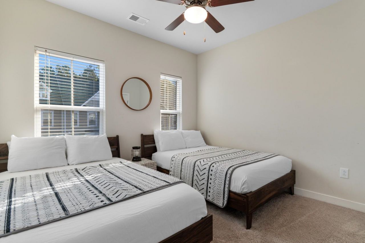 2557 Pete Dye Dr.  Photo 18
