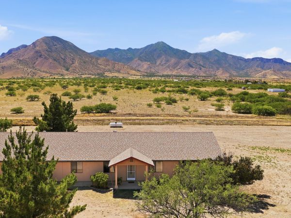8011 E CHUKAR VALLEY Drive, Hereford, AZ 85615