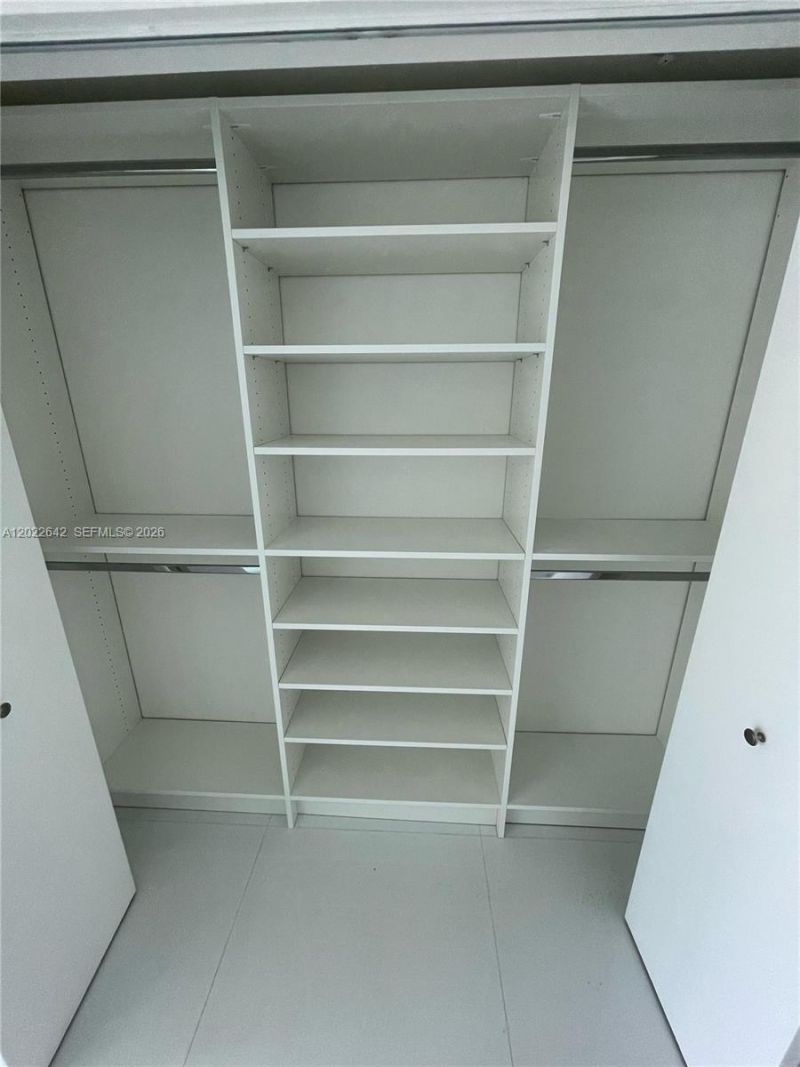 92 SW 3rd St , Unit 3411, Miami, FL 33130 Photo