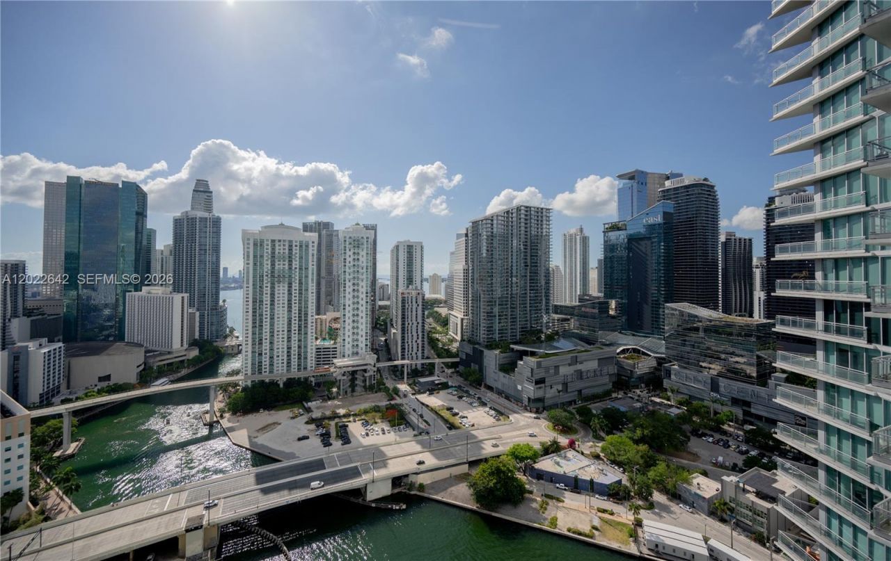 92 SW 3rd St , Unit 3411, Miami, FL 33130 Photo