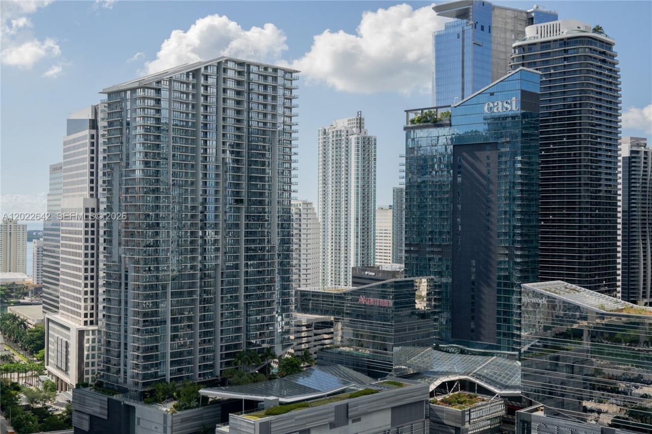 92 SW 3rd St , Unit 3411, Miami, FL 33130 Photo