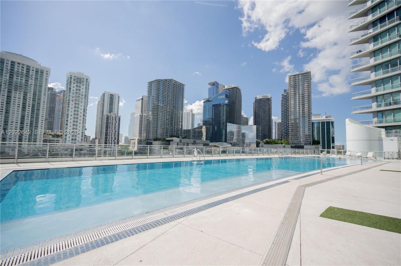 92 SW 3rd St , Unit 3411, Miami, FL 33130 Photo