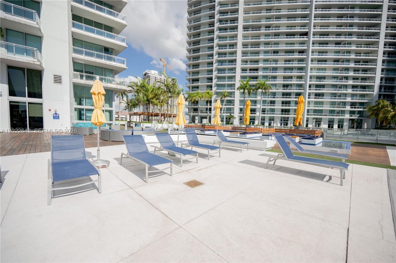92 SW 3rd St , Unit 3411, Miami, FL 33130 Photo