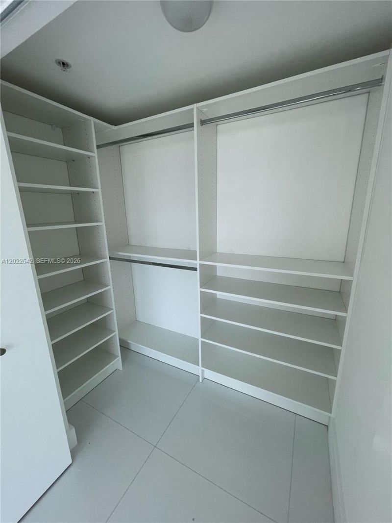 92 SW 3rd St , Unit 3411, Miami, FL 33130 Photo