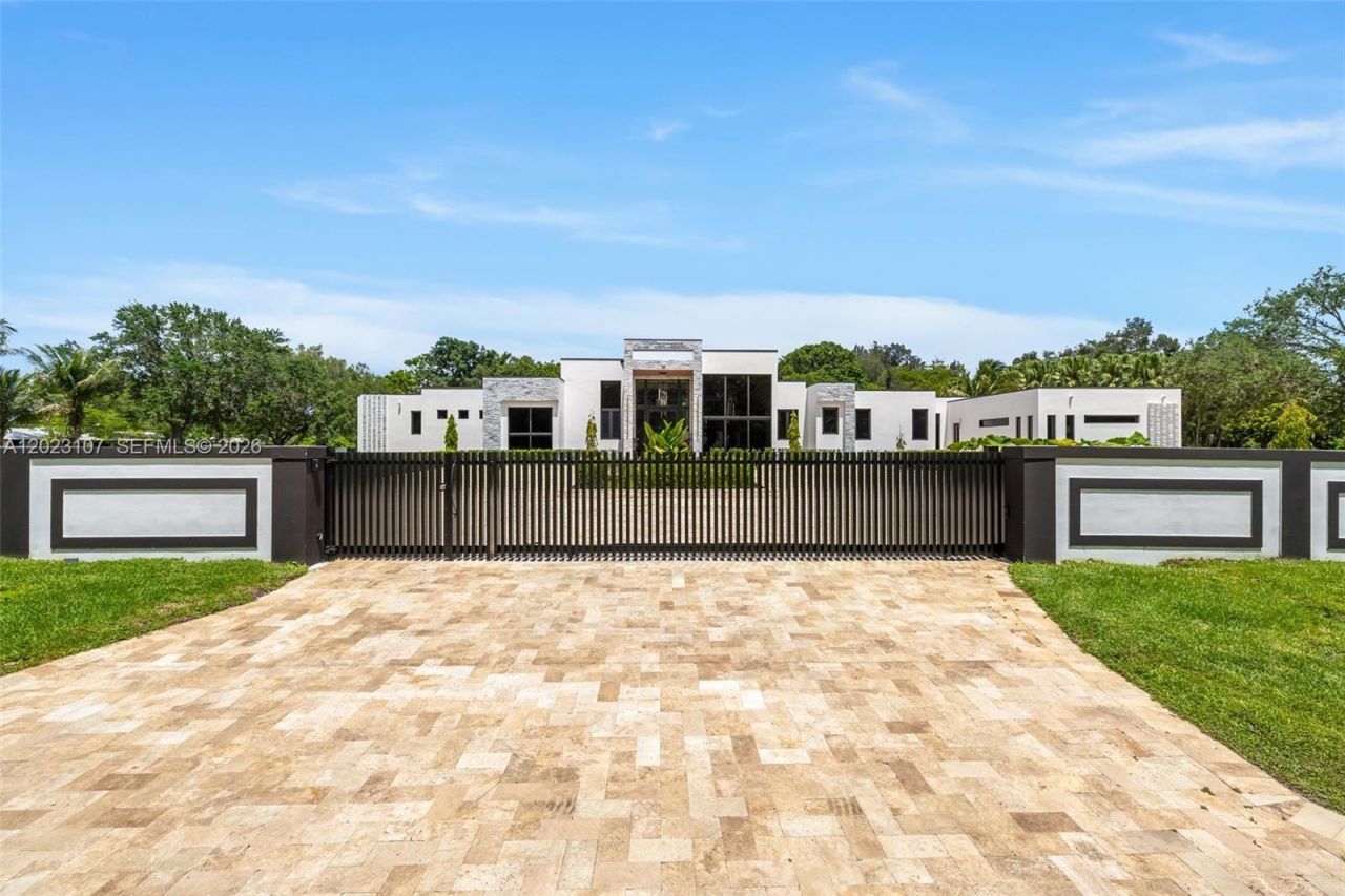 3611 NW 100th Ave, Cooper City, FL 33024 Photo