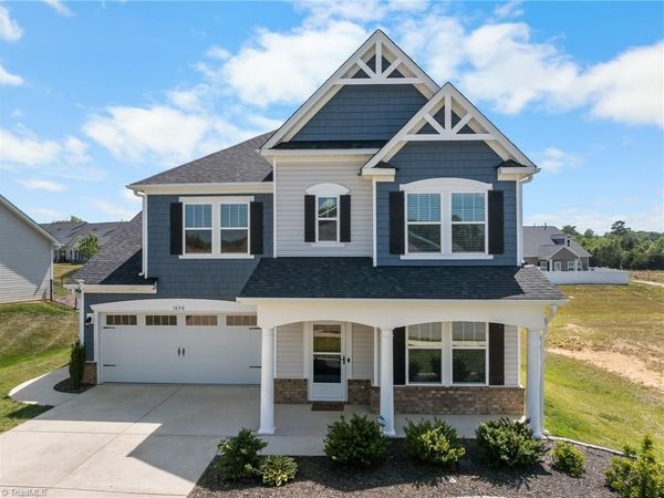 1606 Silver Lake Drive , Kernersville, NC 27284