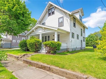 1396 Curtis Street Akron, OH 44301