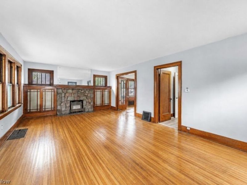 1396 Curtis Street, Akron, OH 44301 Photo 3