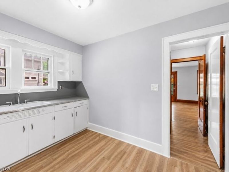 1396 Curtis Street, Akron, OH 44301 Photo 7