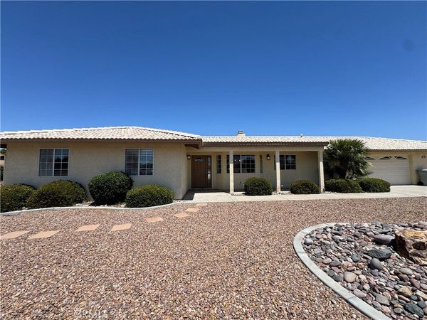 17814 Mesa, Hesperia, CA 92345