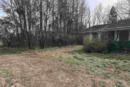 2703 S Hill Rd photo 4