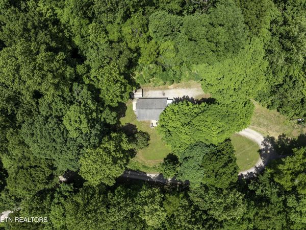 3714 Roberts Rd, Corryton, TN 37721