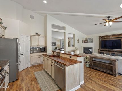 1305 Sticklebract Drive, Sparks, NV 89441 Photo