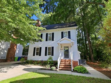 3329 Derbyshire Place, Raleigh, NC 27604