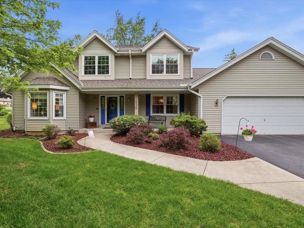 11436 W Shields DRIVE, Franklin, WI 53132