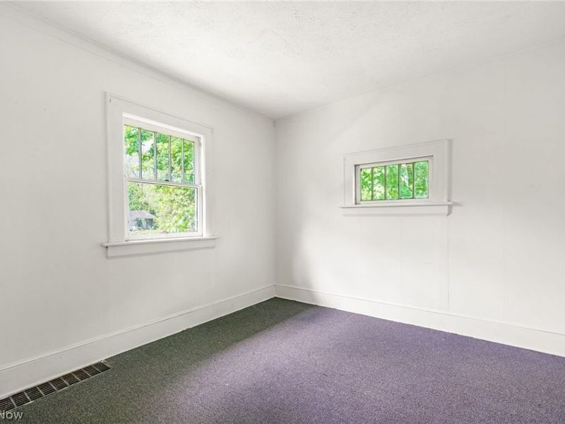 1390 Curtis Street, Akron, OH 44301 Photo 10