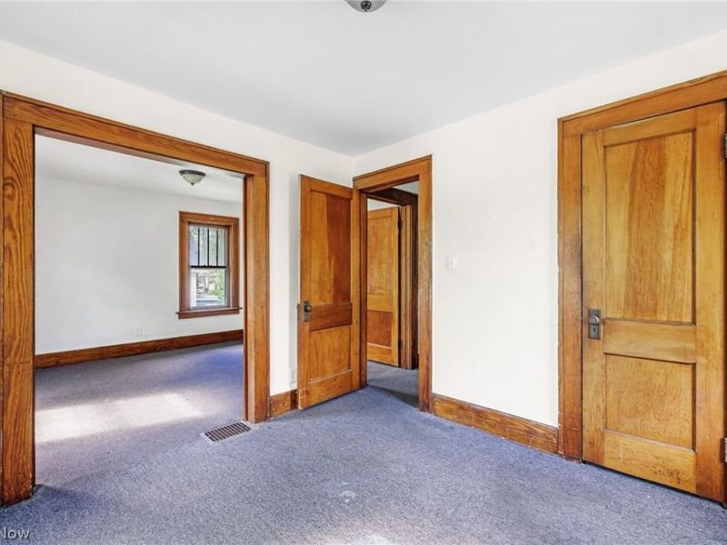 1390 Curtis Street, Akron, OH 44301 Photo 16