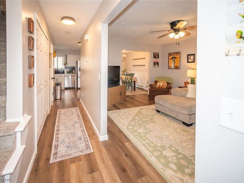 8276 Deepwood Boulevard, Mentor, OH 44060 Photo 2