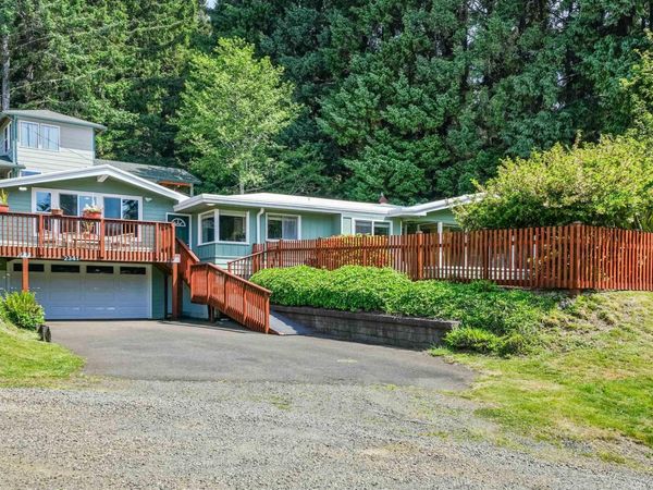2341 NE 35th St, Lincoln City, OR 97367