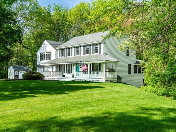 4 Leary Drive, Litchfield, NH 03052