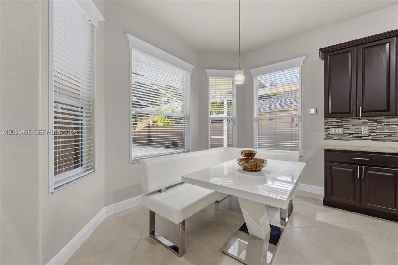14832 Indigo Lakes Cir, Naples, FL 34119 Photo