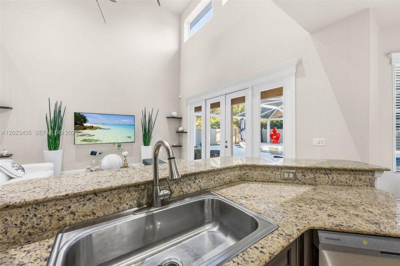 14832 Indigo Lakes Cir, Naples, FL 34119 Photo
