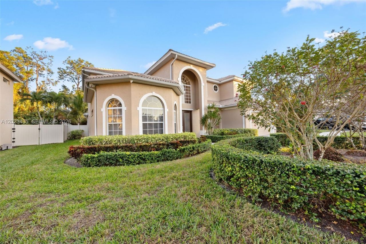 14832 Indigo Lakes Cir, Naples, FL 34119 Photo
