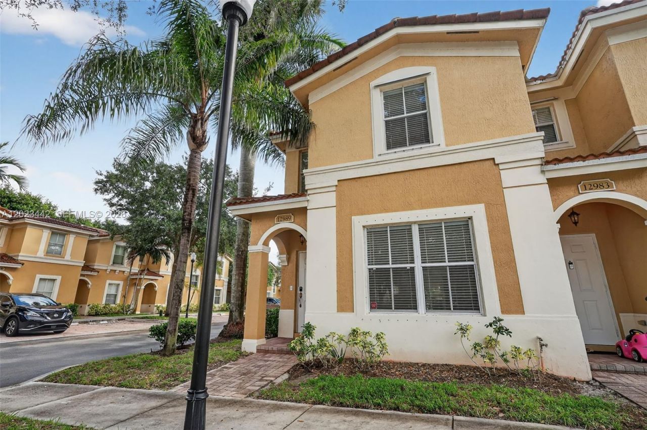 12989 SW 30th Ct, Unit 135, Miramar, FL 33027 Photo