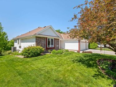 21935 Granada Street , Gretna, NE 68136