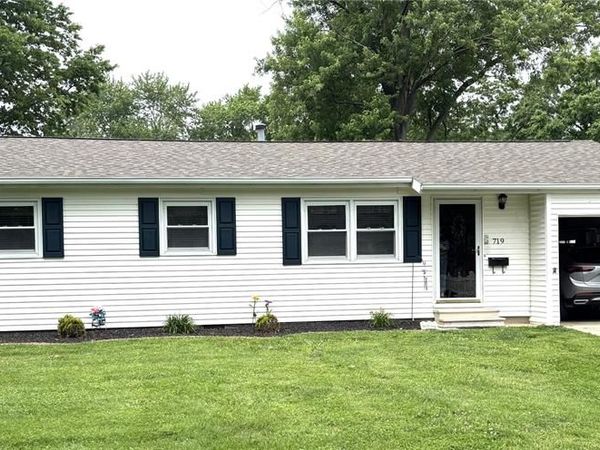 719 Robin Street , Greenville, IL 62246