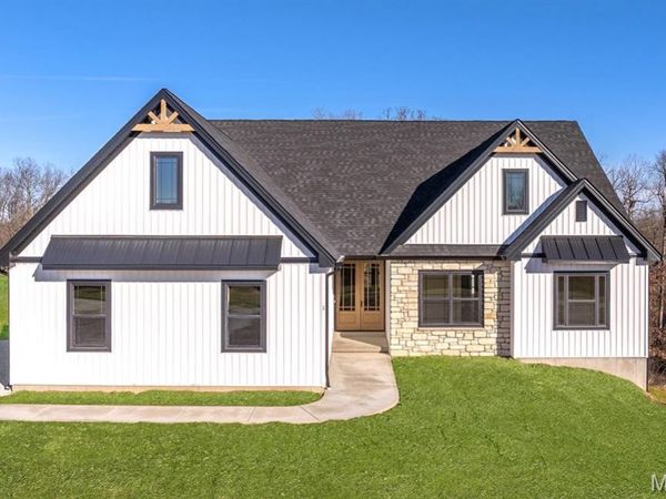 21 Saratoga Springs Drive , Silex, MO 63377