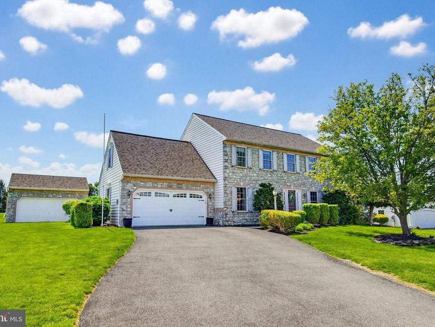 40 Jewel Drive, Mount Joy, PA 17552 Main Photo