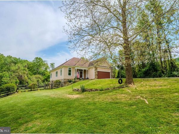 11404 RUSSELL ROAD, HILLSBORO, VA 20132