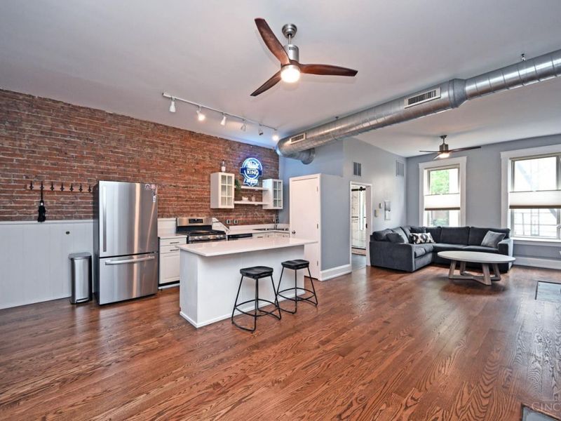 1410 Main Street, Unit 2C, Cincinnati, OH 45202 Photo 4