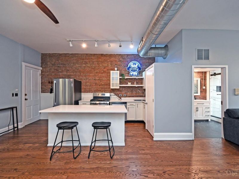 1410 Main Street, Unit 2C, Cincinnati, OH 45202 Photo 7