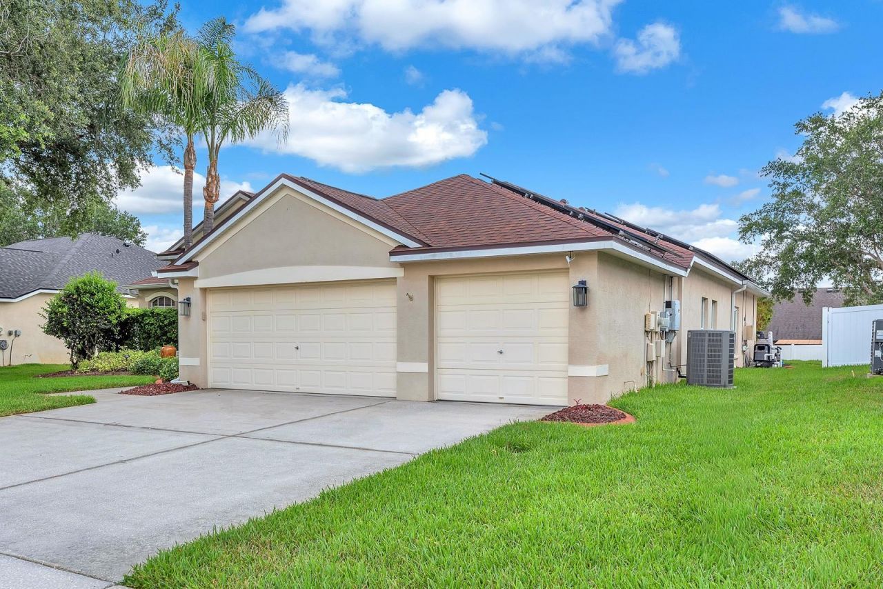 2809 Durant Trails Boulevard , Dover, FL 33527 Photo