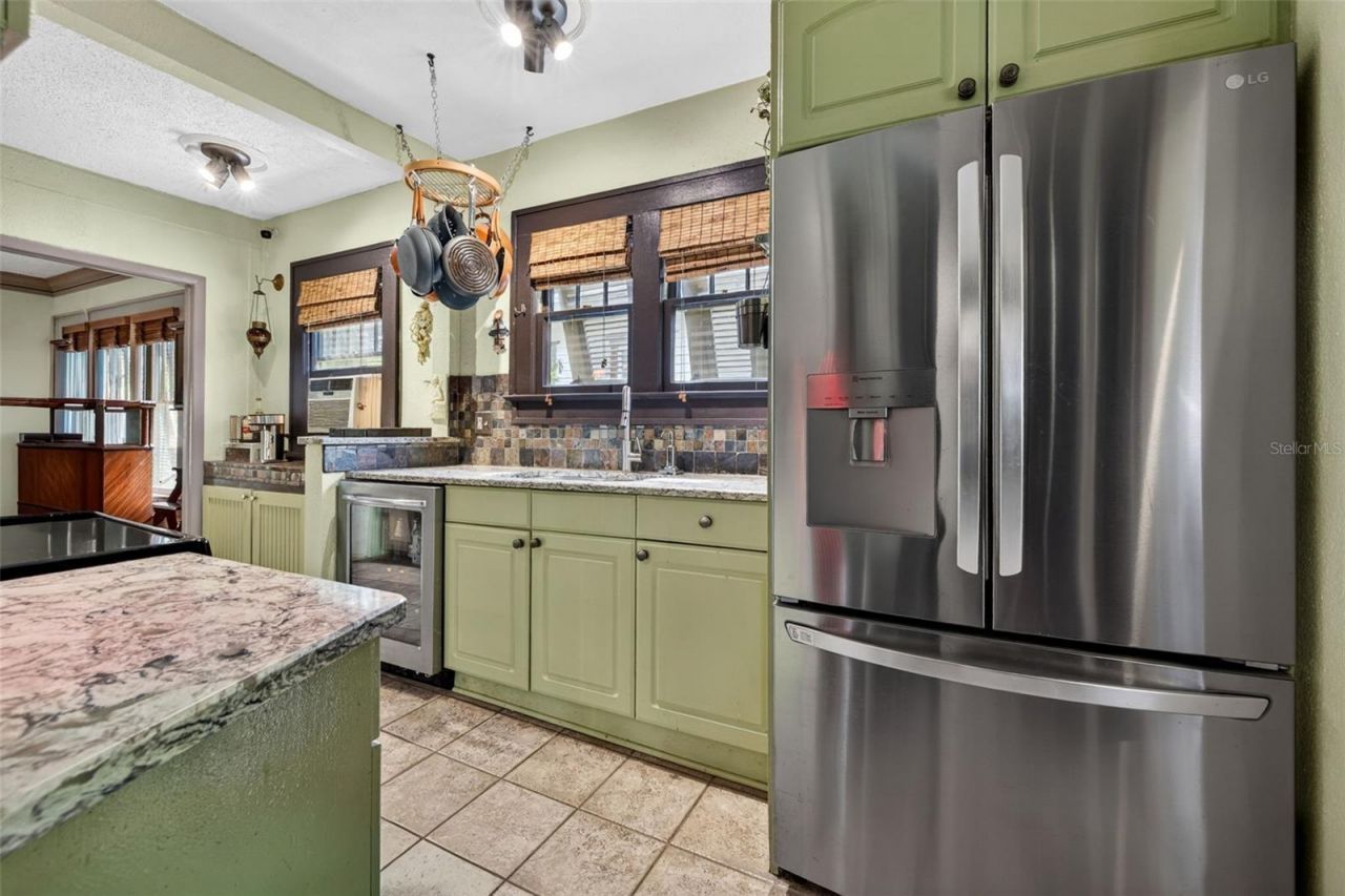 652 8th Avenue N, Saint Petersburg, FL 33701 Photo
