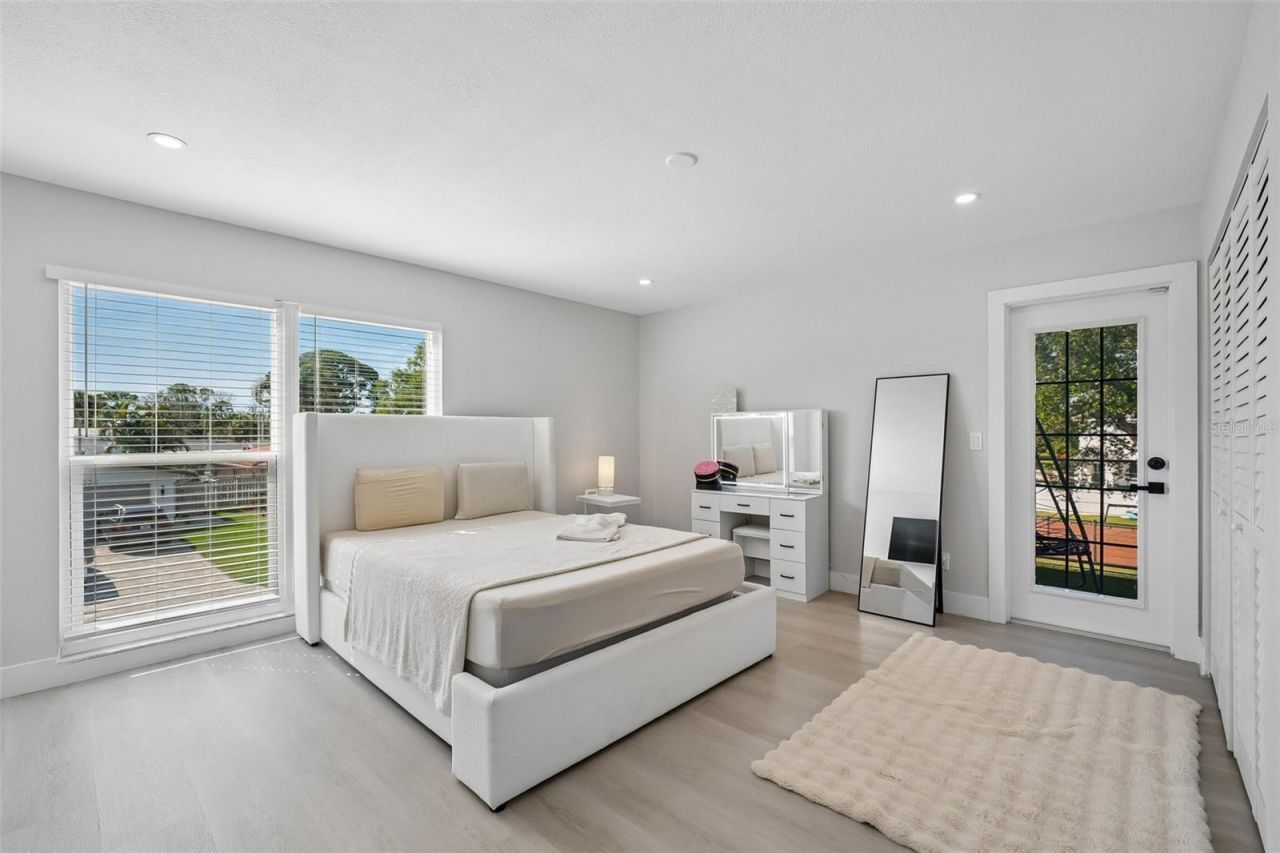 5201 Huntington Street Ne, Saint Petersburg, FL 33703 Photo