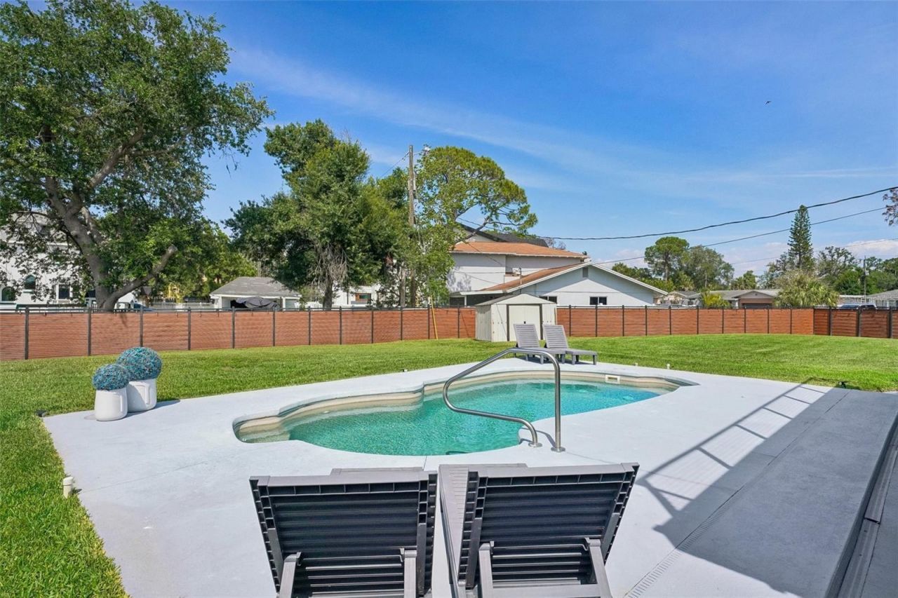 5201 Huntington Street Ne, Saint Petersburg, FL 33703 Photo