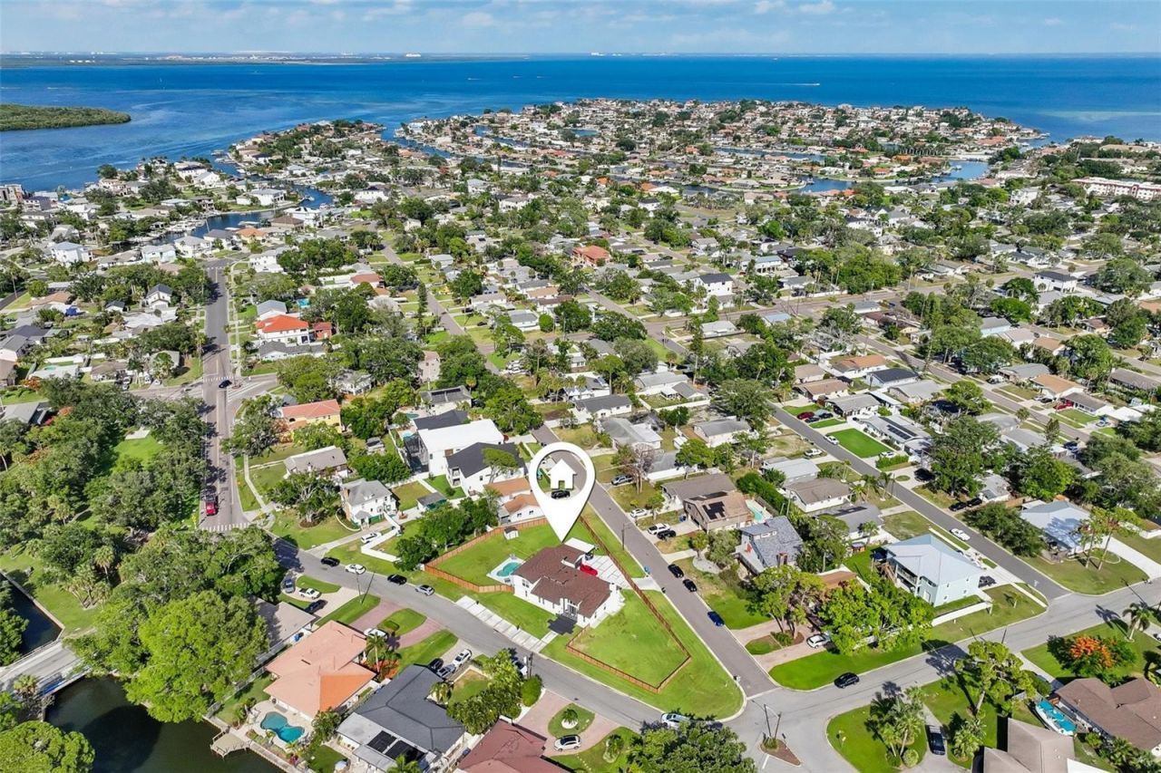5201 Huntington Street Ne, Saint Petersburg, FL 33703 Photo